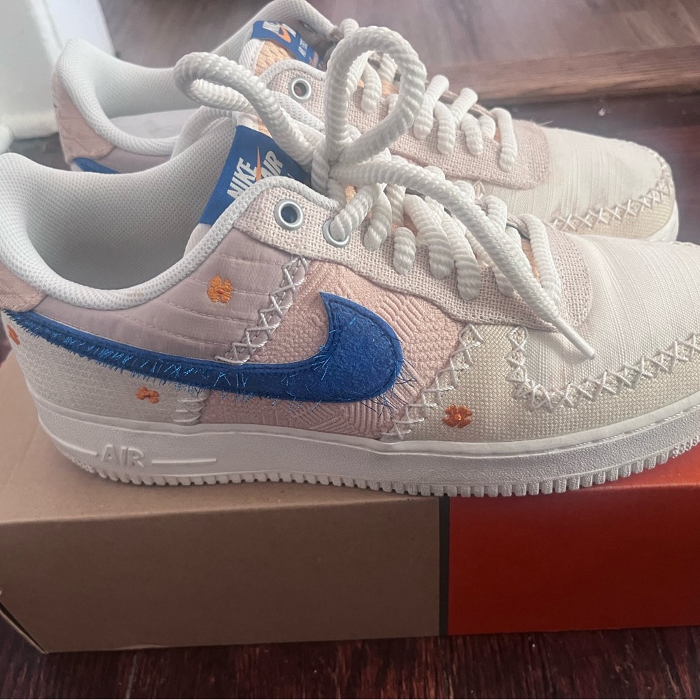 Nike Women's Air Force 1 '07 PRM